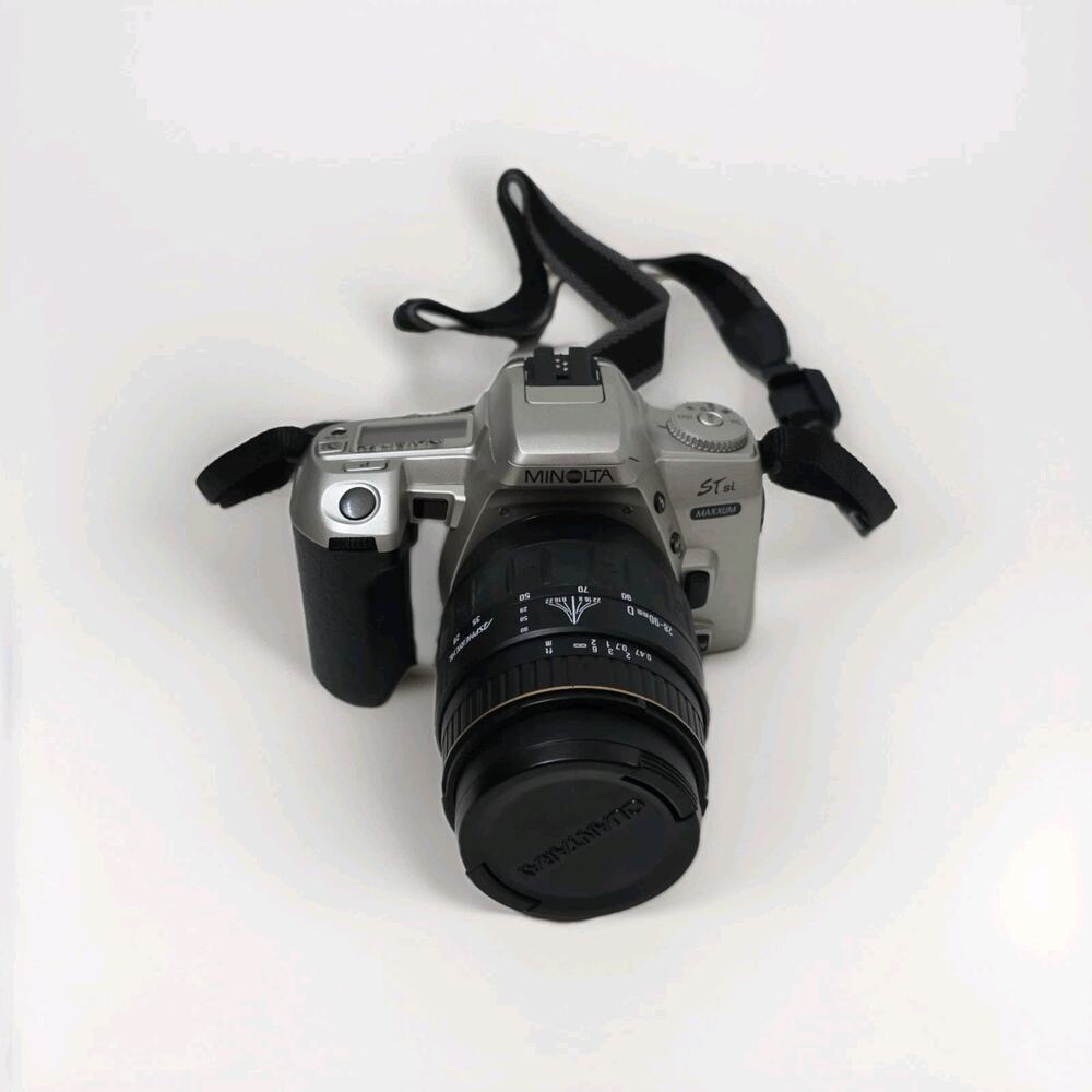 Minolta Maxxum STsi 35mm Film Camera w/ AF 28-80mm Lens W Bag And Film Tested